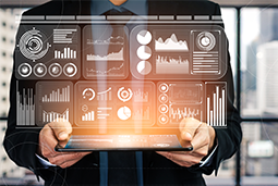 太阳成tyc234cctyc国际：深化、多元｜供需两端打造复合型人才